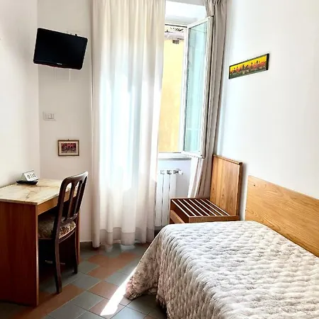 Отель Piccolo Etruria 2*