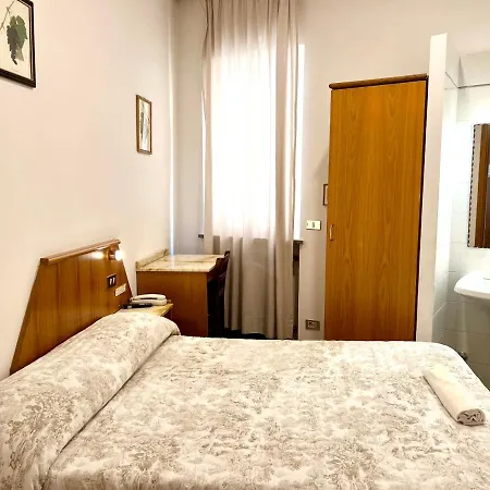 Piccolo Etruria Otel 2*