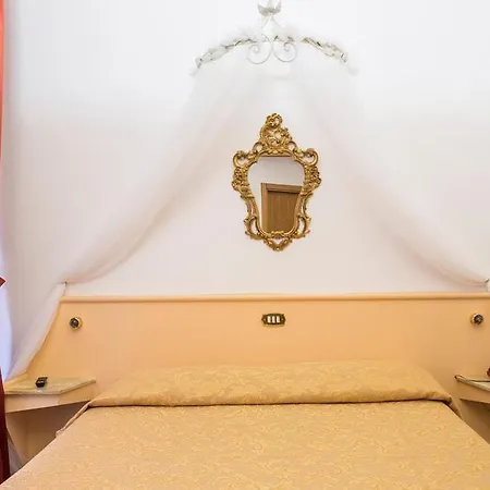 Piccolo Etruria Отель 2*