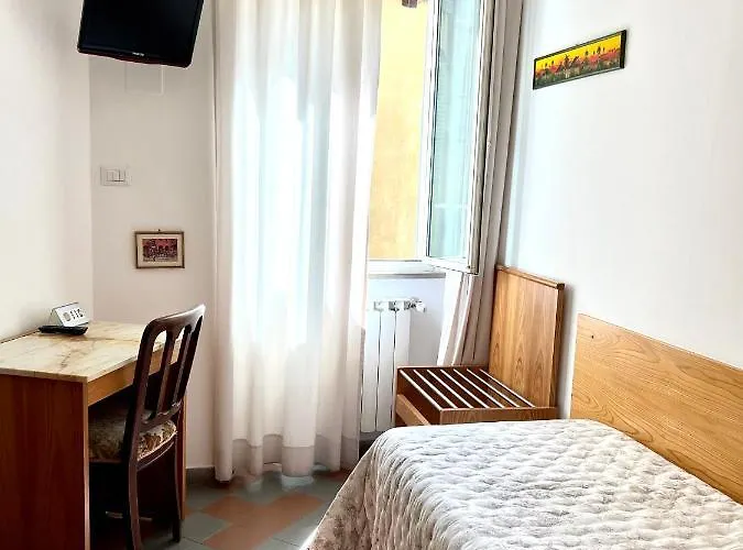 Hotel Piccolo Etruria 2*
